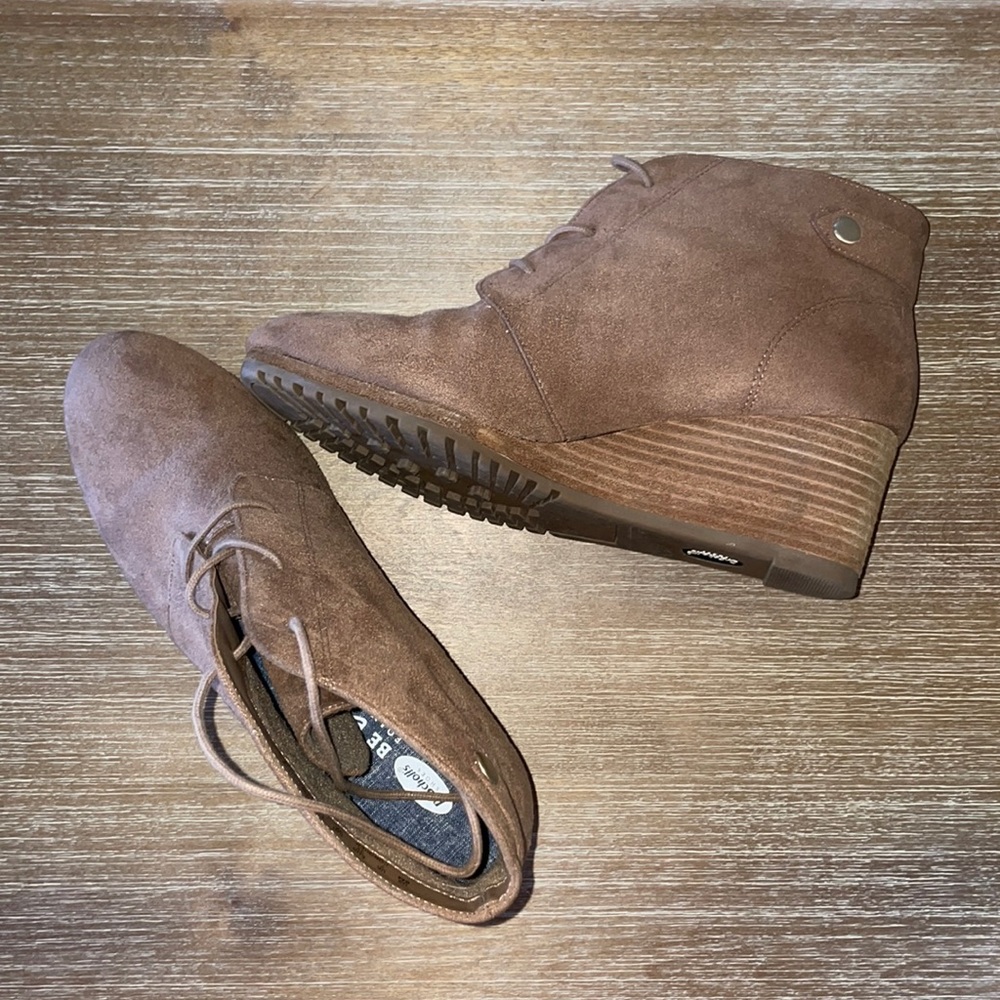 Dr. Scholl’s Conquer Wedge Bootie Taupe Size 9